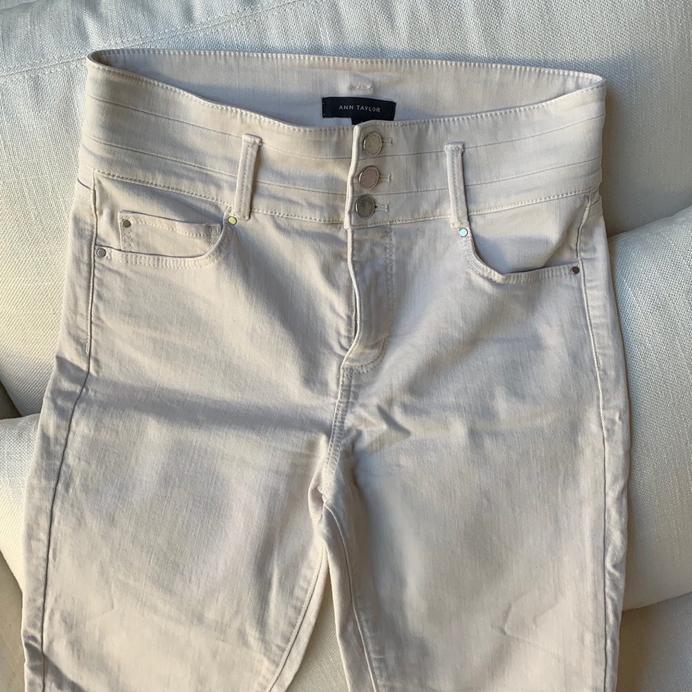 Ann Taylor curvy sculpting pocket high rise skinny jean
